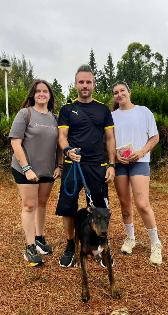 Dorian, adoptado, en su casa